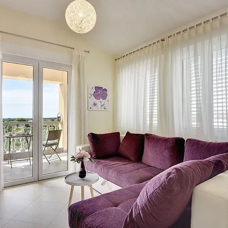 Modernes Mit Balkon, Bbq, Wlan, Klima Apartman Vodnjan